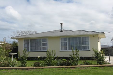 Photo of property in 40 Selwyn Crescent, College Estate, Whanganui, 4500