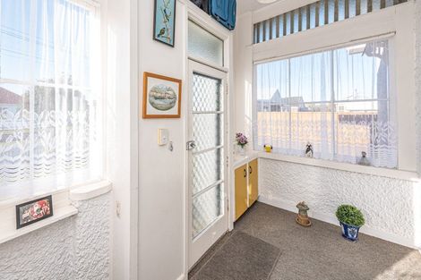 Photo of property in 1 Gunn Street, Gonville, Whanganui, 4501