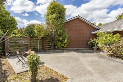 Photo of property in 2/38a Greers Road, Burnside, Christchurch, 8041