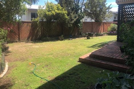 Photo of property in 2/111 Parkers Road, Tahunanui, Nelson, 7011