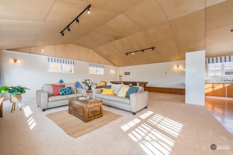 Photo of property in 24 Wai-iti Crescent, Woburn, Lower Hutt, 5010