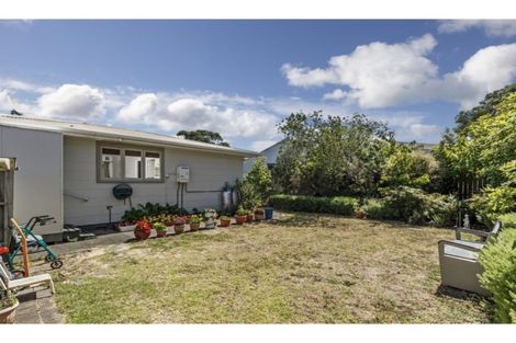 Photo of property in 1/412 East Coast Road, Sunnynook, Auckland, 0630