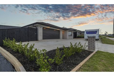 Photo of property in 8 Calder Crescent, Pokeno, 2402