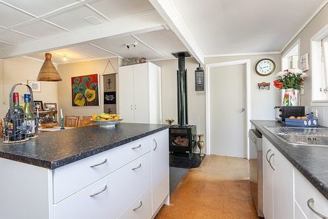 Photo of property in 40 James Mcleod Road, Shelly Beach, Helensville, 0874