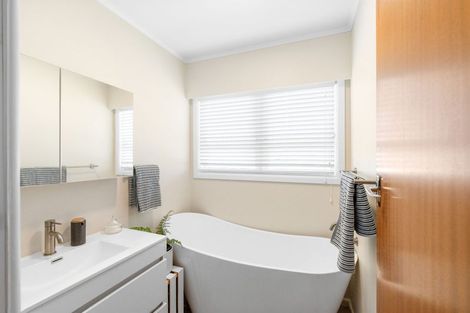 Photo of property in 19 Burn Street, Levin, 5510