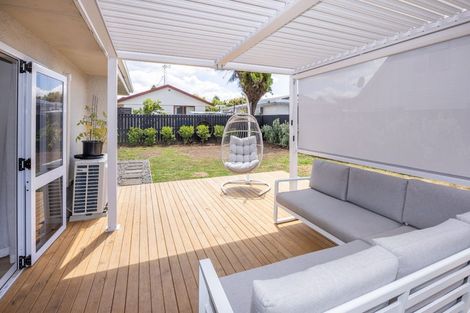 Photo of property in 8 Williams Place, Fairfield, Hamilton, 3214