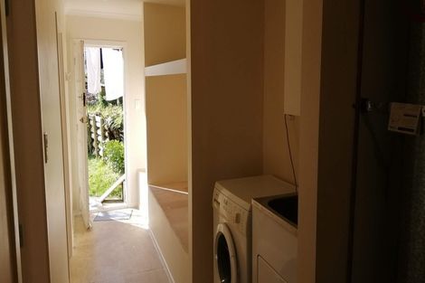 Photo of property in 35 Boundary Road, Kelburn, Wellington, 6012