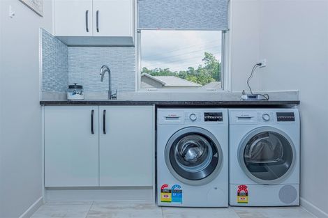 Photo of property in 20c Duke Street, Riverhead, 0820