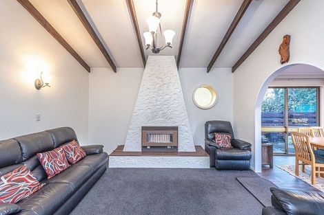 Photo of property in 22 Akepiro Place, Tawhero, Whanganui, 4501