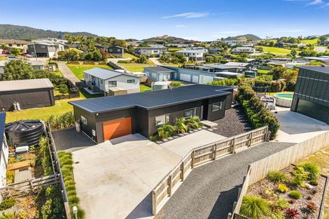 Photo of property in 56 Marram Place, Mangawhai Heads, Mangawhai, 0505