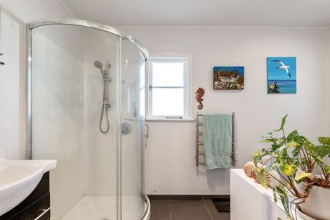 Photo of property in 9 Tainui Street, Onerahi, Whangarei, 0110