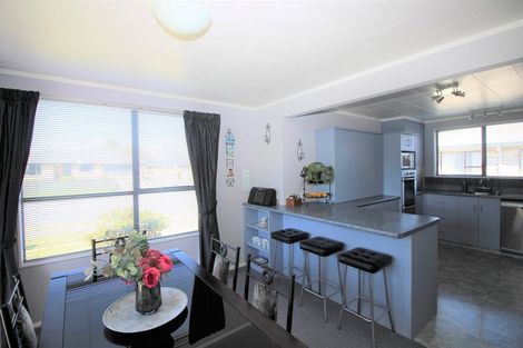 Photo of property in 123 Guy Street, Dannevirke, 4930