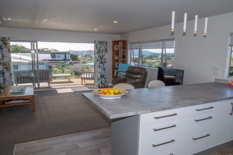 Photo of property in 9 Protea Drive, Cable Bay, 0420