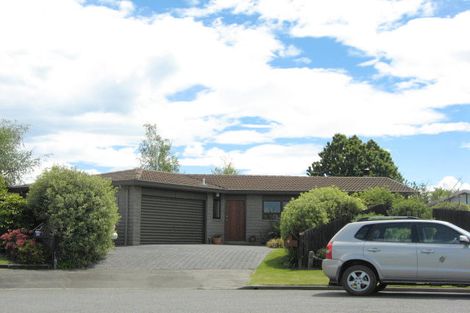 Photo of property in 4 Grove Place, Rangiora, 7400