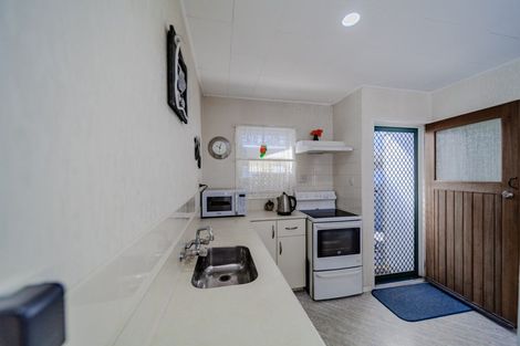 Photo of property in 17 Guildford Street, Tamatea, Napier, 4112