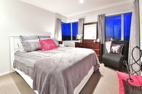 Photo of property in 2 The Ritz, Orewa, 0931