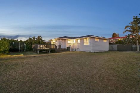 Photo of property in 30 Wallace Road, Mangere Bridge, Auckland, 2022