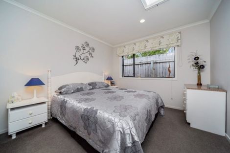 Photo of property in 9a Wilton Street, Westown, New Plymouth, 4310