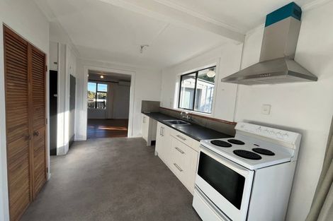 Photo of property in 22 Mahoe Street, Otaki Beach, Otaki, 5512