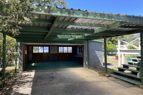 Photo of property in 11 Robert Burke Place, Henderson, Auckland, 0612