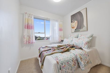Photo of property in 2/43 Rimu Street, New Lynn, Auckland, 0600