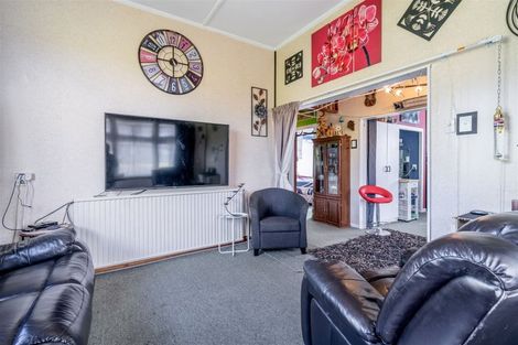 Photo of property in 16 Irving Street, Gore, 9710