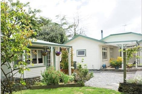 Photo of property in 20 Weraroa Road, Levin, 5510