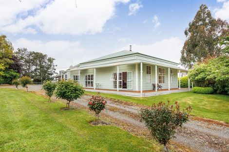 Photo of property in 375 Rangatira Road, Hunterville, 4786