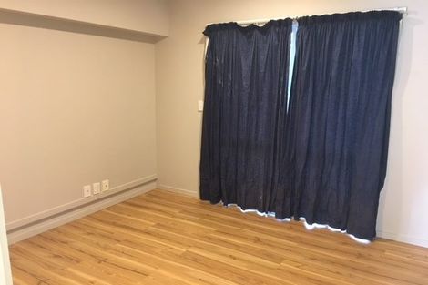 Photo of property in 4/202 Hinemoa Street, Birkenhead, Auckland, 0626