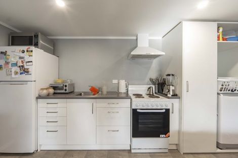 Photo of property in 81 Oakfield Crescent, Pukete, Hamilton, 3200