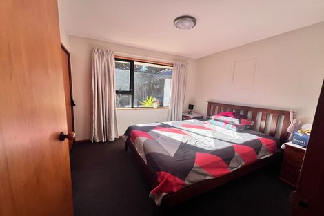 Photo of property in 1/8 Campion Place, Halswell, Christchurch, 8025