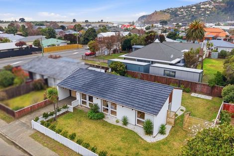 Photo of property in 3 Raekura Place, Redcliffs, Christchurch, 8081