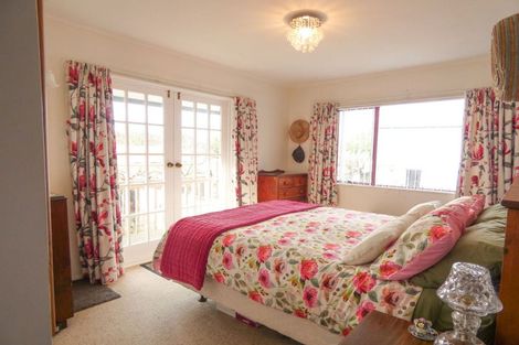 Photo of property in 5 Te Whena Street, Otaki Beach, Otaki, 5512