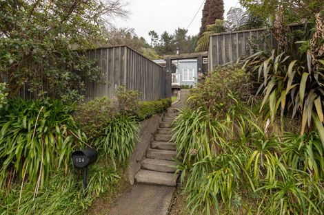 Photo of property in 124 Wyndham Road, Pinehaven, Upper Hutt, 5019