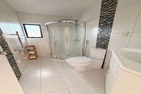 Photo of property in 38 Kenderdine Road, Papatoetoe, Auckland, 2025