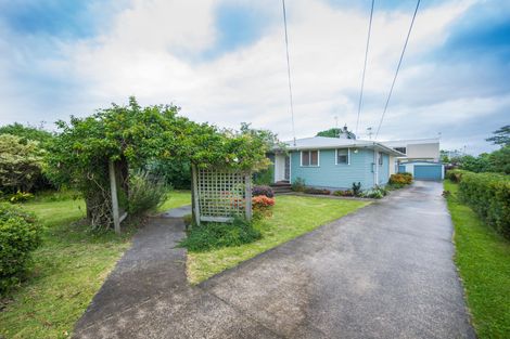 Photo of property in 55 Sullivan Avenue, Mangere Bridge, Auckland, 2022
