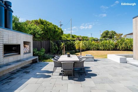 Photo of property in 1371 Taieri Mouth Road, Taieri Mouth, 9091