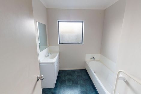 Photo of property in 8a Battersea Place, Roslyn, Palmerston North, 4414