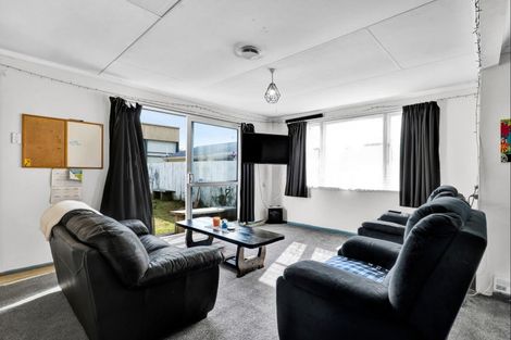 Photo of property in 6 London Street, Eltham, 4322