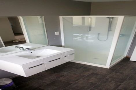 Photo of property in 48 Bayswater Crescent, Bromley, Christchurch, 8062