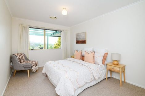 Photo of property in 68 Pacific Drive, Fitzherbert, Palmerston North, 4410