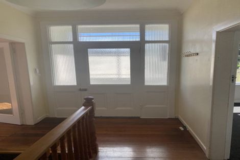 Photo of property in 183 Glenmore Street, Kelburn, Wellington, 6012