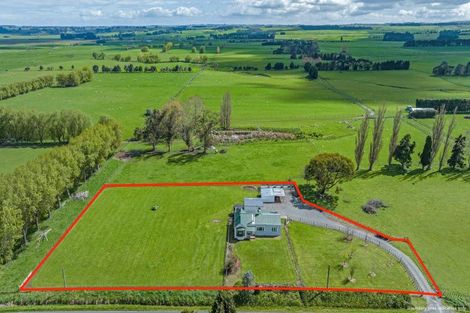 Photo of property in 1865 Kimbolton Road, Kiwitea, Feilding, 4777