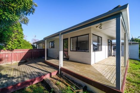 Photo of property in 57 Geraldine Crescent, Cloverlea, Palmerston North, 4412
