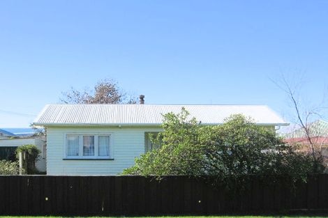 Photo of property in 11 Taylor Street, Foxton Beach, Foxton, 4815