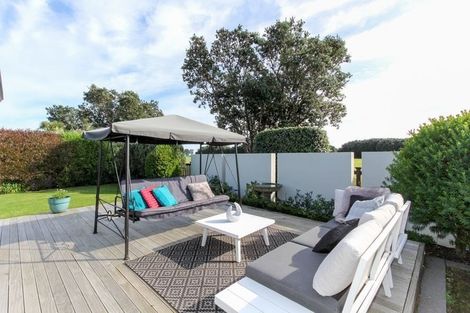 Photo of property in 5 Parkvue Drive, Bell Block, New Plymouth, 4312