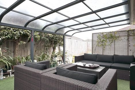 Photo of property in 6 Old Park Place, Takanini, 2112