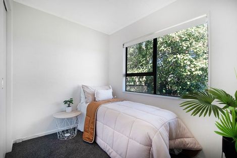 Photo of property in 2/25 Clearview Heights, Ranui, Auckland, 0612