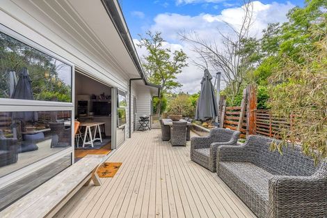Photo of property in 10 Parawera Drive, Acacia Bay, Taupo, 3330