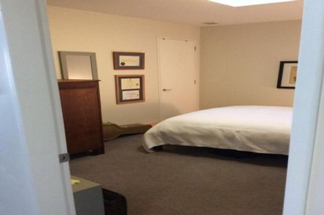 Photo of property in 2/25 Home Street, Mount Victoria, Wellington, 6011